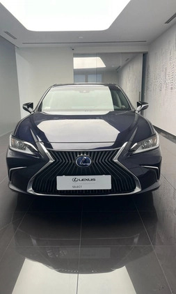 Lexus ES cena 154900 przebieg: 39535, rok produkcji 2018 z Racibórz małe 191